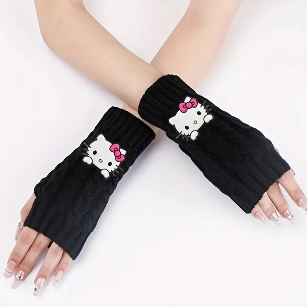 🆕Hello Kitty: Black Knitted Hand Warmers NIP